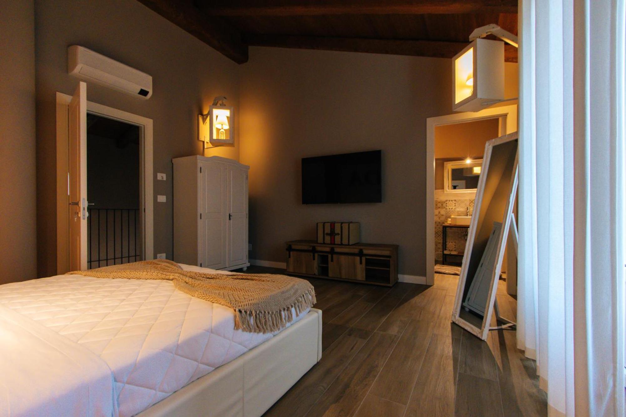 Agriturismo Agli Ulivi 살루초 외부 사진